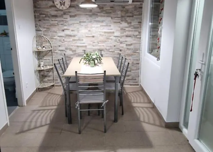 Marcell Vendeghaz Hosszuheteny